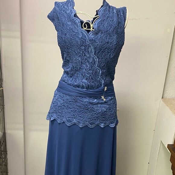 NWT Onyx Nite Lace Top Gown Sz 12 Peri 648974 - Picture 2 of 8